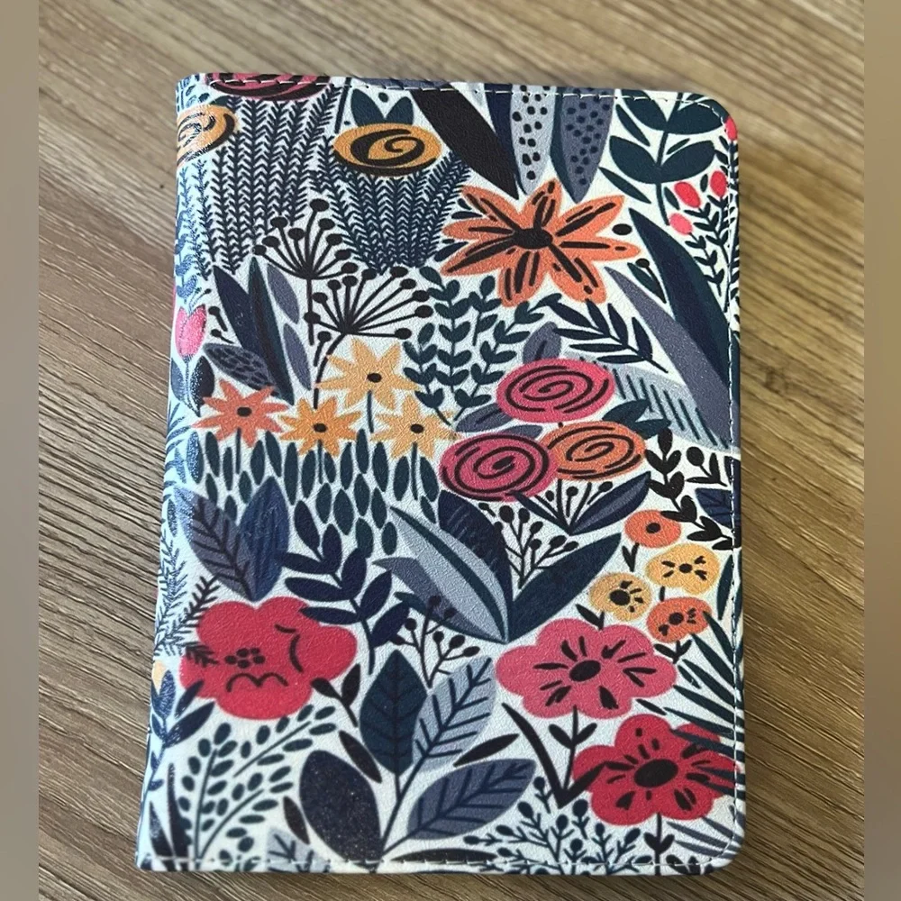 Floral Patterned Kindle Case
